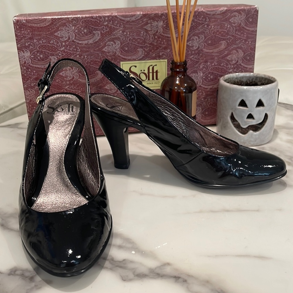 Woman Shoes Black Patent Leather 7 M, Sling Back Pumps, Heels by Sofft